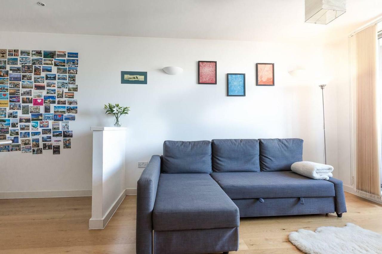Modern 1 Bedroom Apartment In E1 With Great Views ロンドン エクステリア 写真
