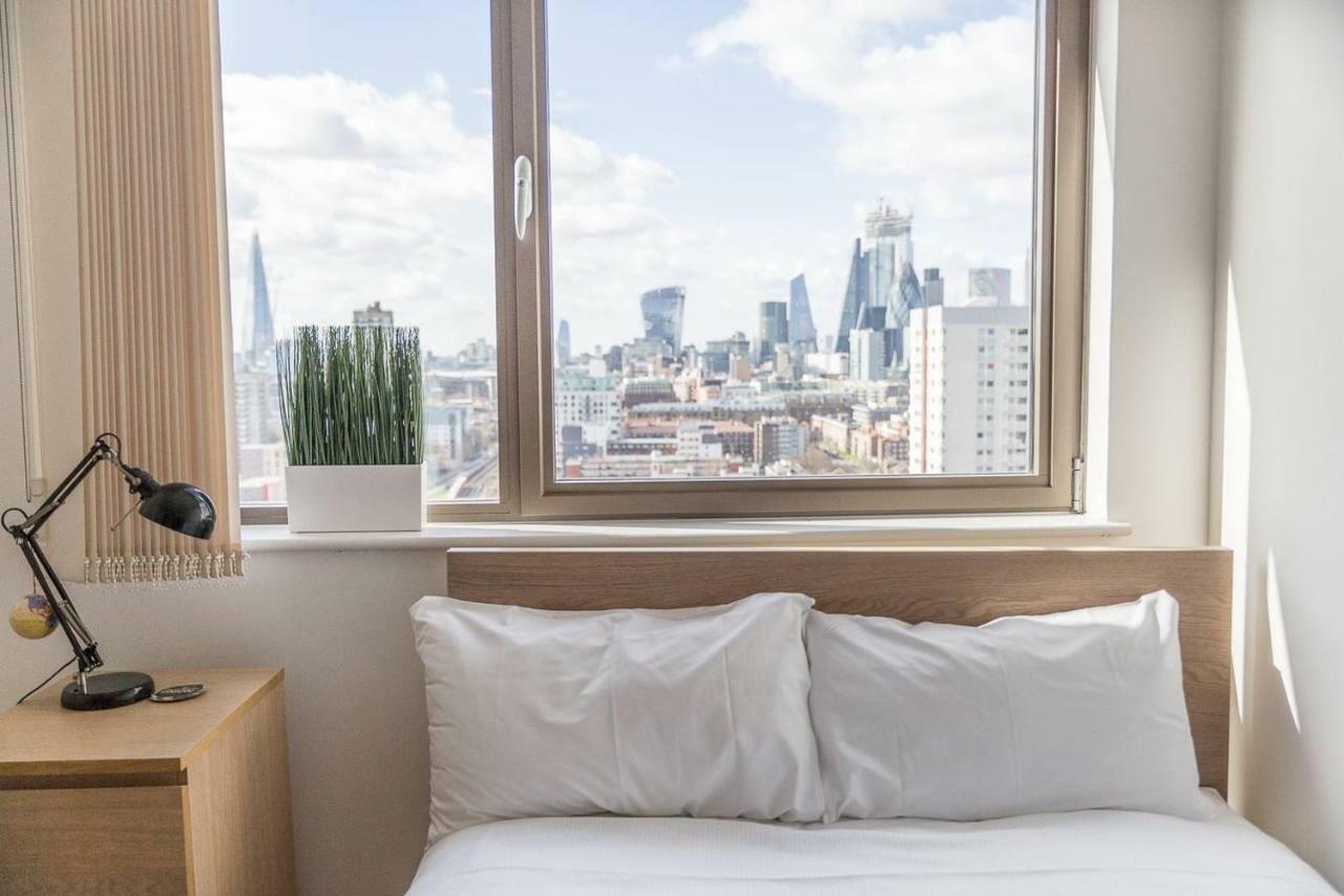 Modern 1 Bedroom Apartment In E1 With Great Views ロンドン エクステリア 写真